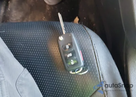 2011 Volkswagen Jetta 2.5L Se z USA, uszkodzony, nr VIN 3VWDZ7AJ7BM397744